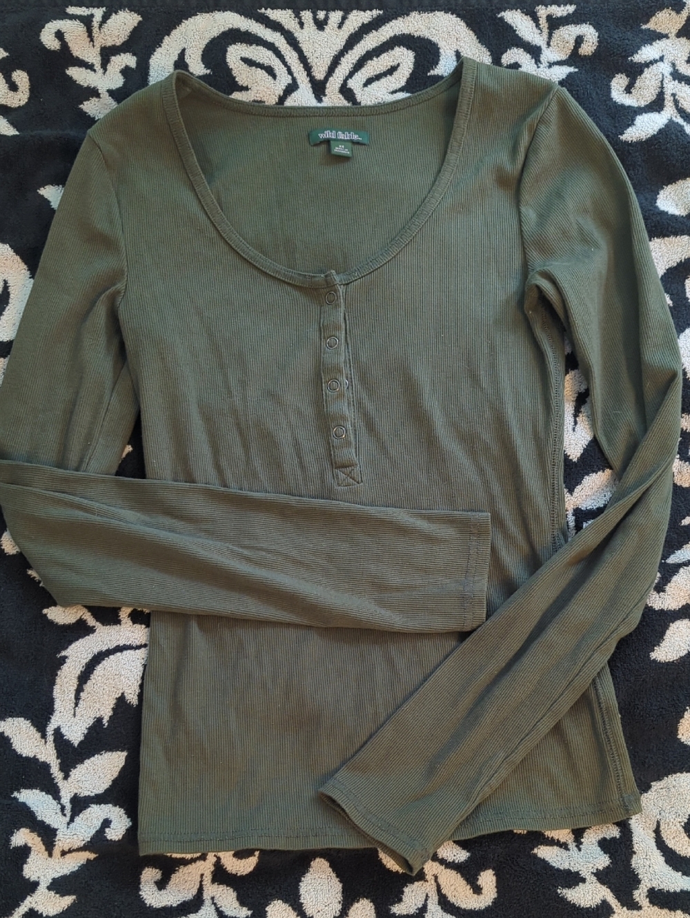 Olive wild fable Ribbed Henley Long Sleeve Button Up Top